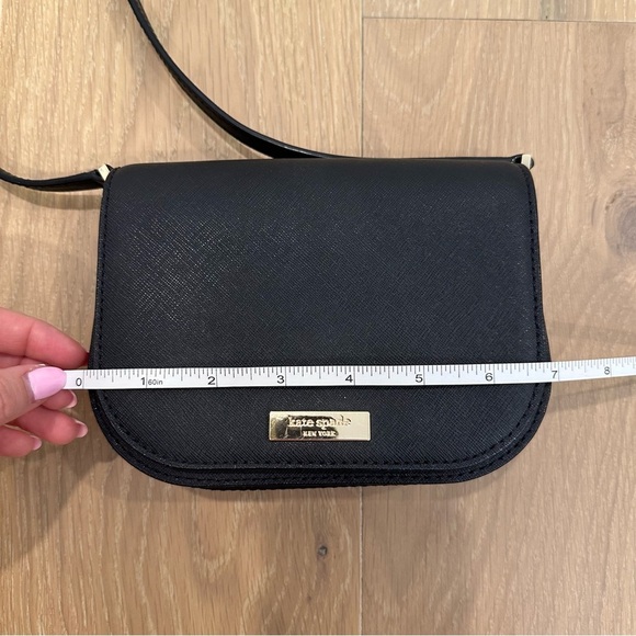 Kate Spade New York Black Hatch Leather Carsen Crossbody Bag Purse Small Gold - Picture 14 of 16